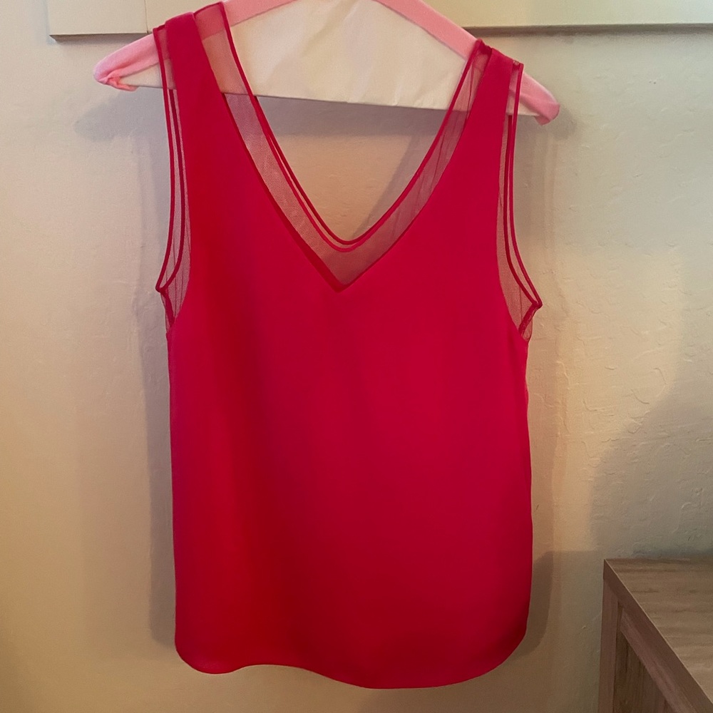 Babaton hot pink tank with mesh lining